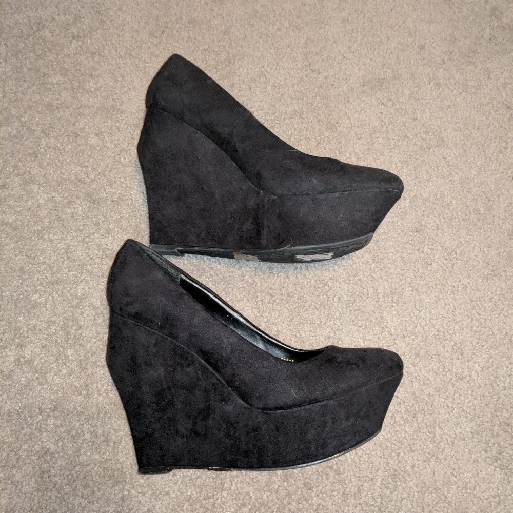 NWOT Wedge Pumps